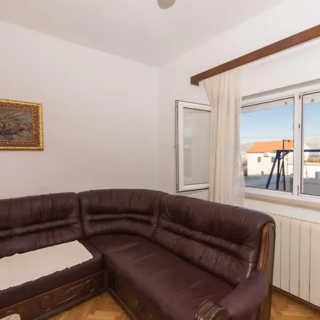 Toncica * Трогір