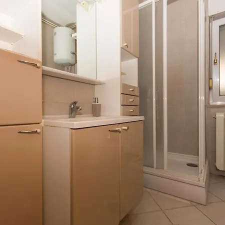 Toncica * Трогір