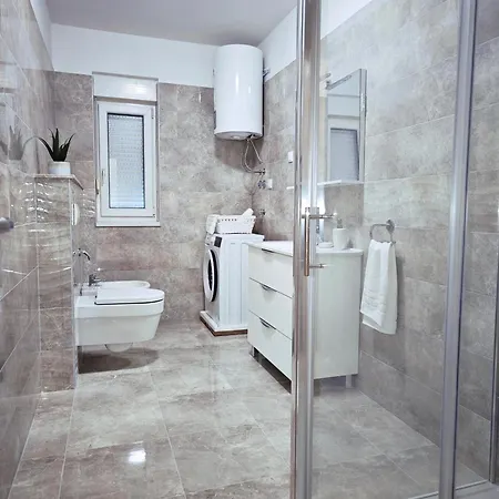 Toncica * Трогір